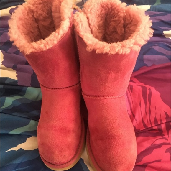Pinkish purple uggs - Picture 2 of 3